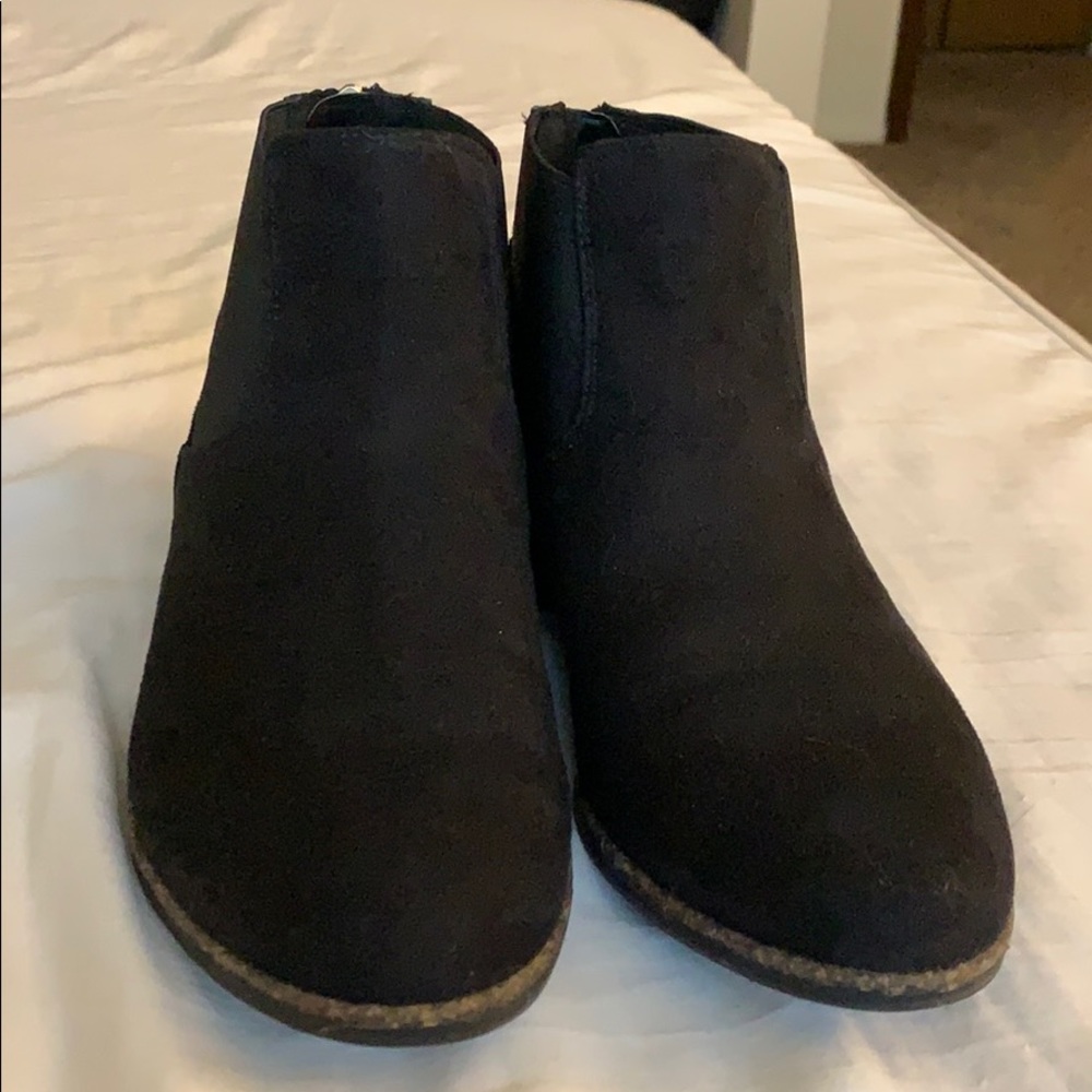 Booties - Picture 3 of 3